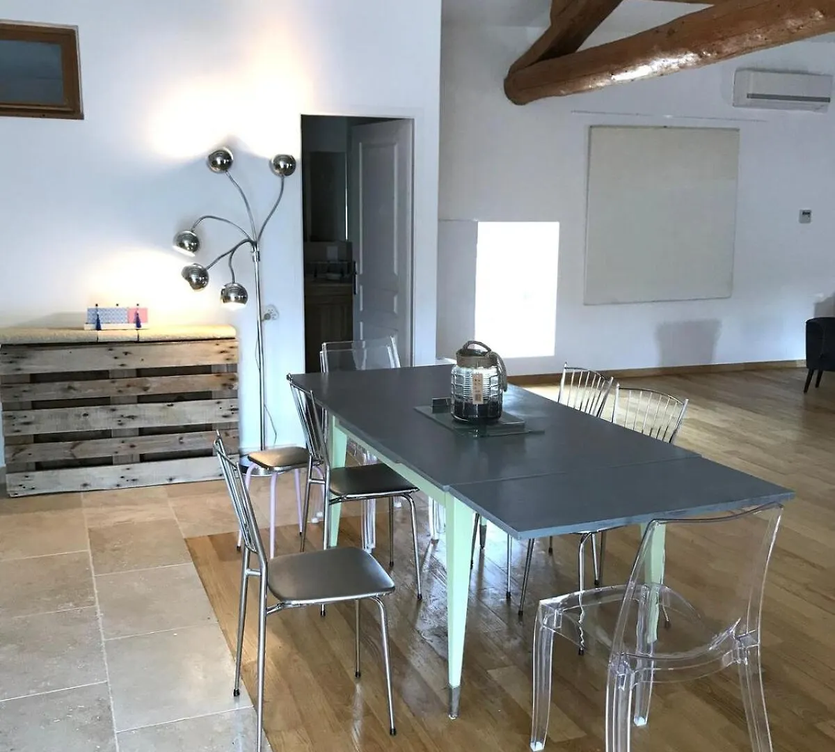 Holiday home Gite Dans Un Mas Provencal Avec Jacuzzi Oppede France